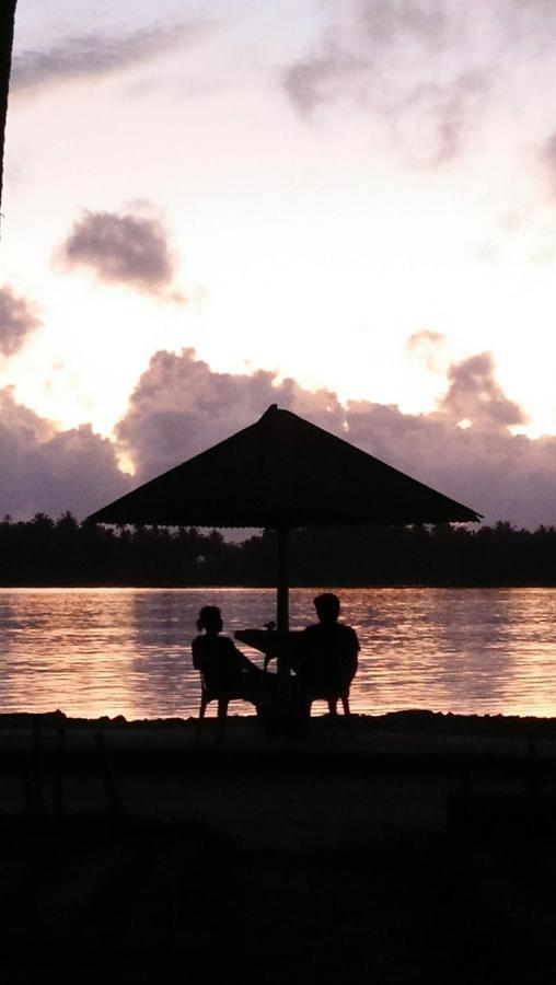 Salty Dog Hostel Telukdalem エクステリア 写真