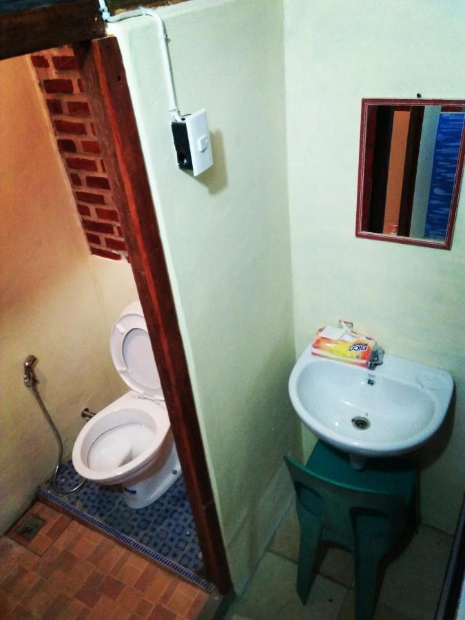 Salty Dog Hostel Telukdalem エクステリア 写真