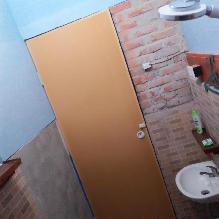 Salty Dog Hostel Telukdalem エクステリア 写真