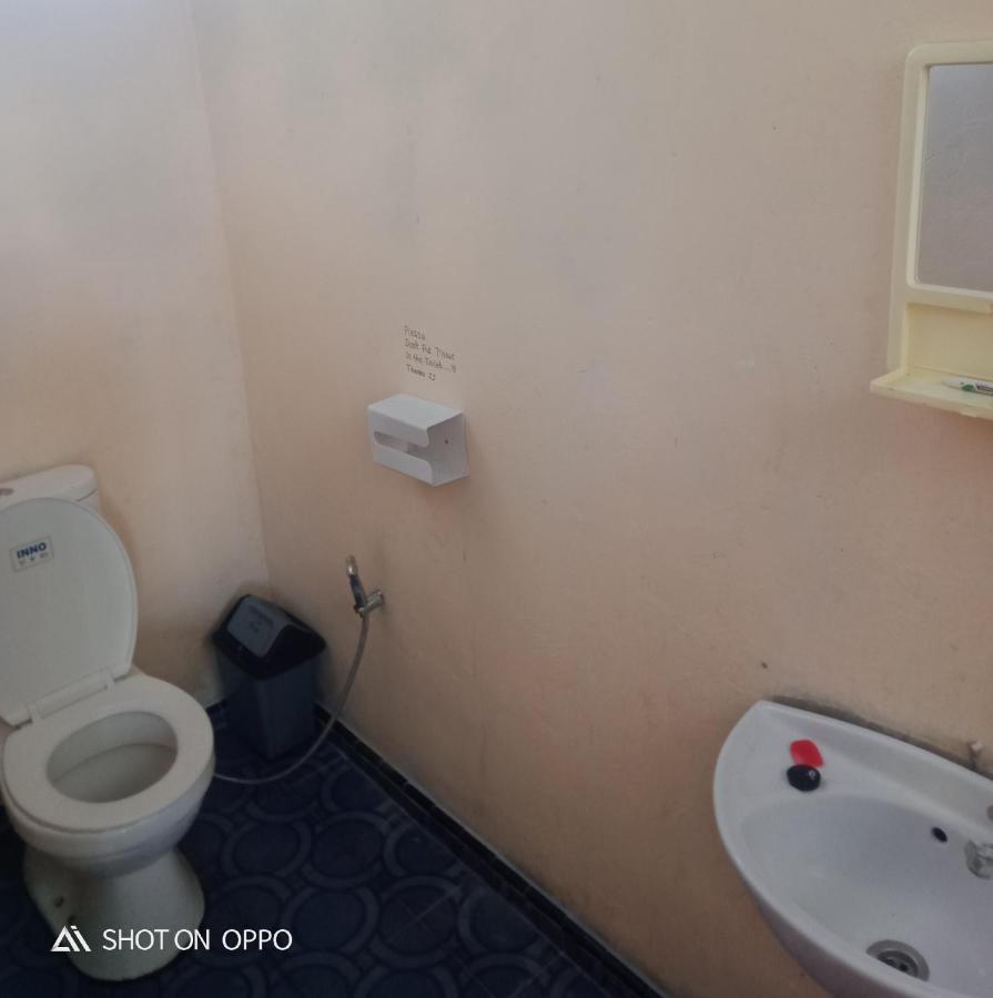 Salty Dog Hostel Telukdalem エクステリア 写真